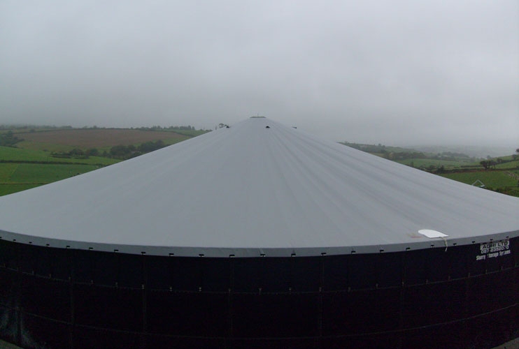 Large slurry store cover