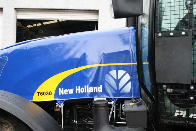 Tractor cover new holland