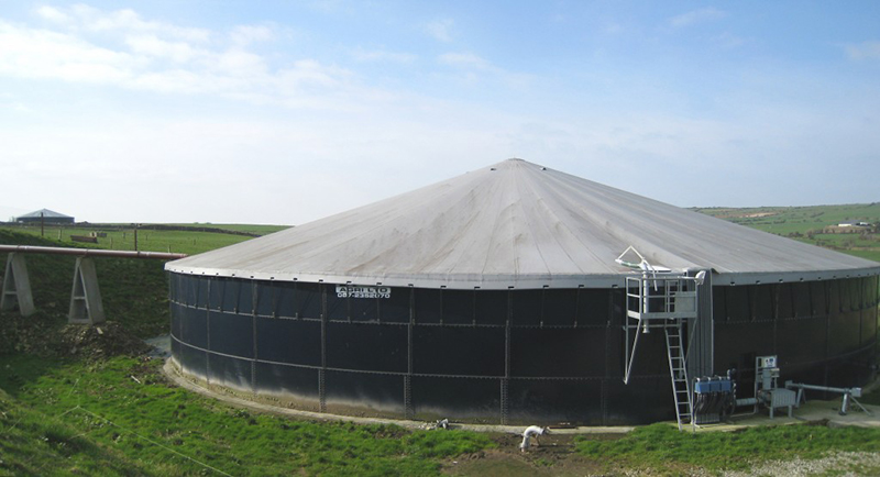 Large Slurry Store Cover